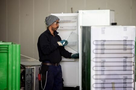 Erfrischung trifft Verantwortung: Ausgediente Kühlgeräte gehören ins Recycling